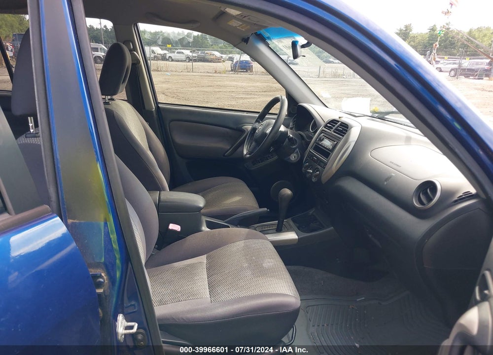 2005 TOYOTA RAV4 VIN: JTEHD20VX56042531