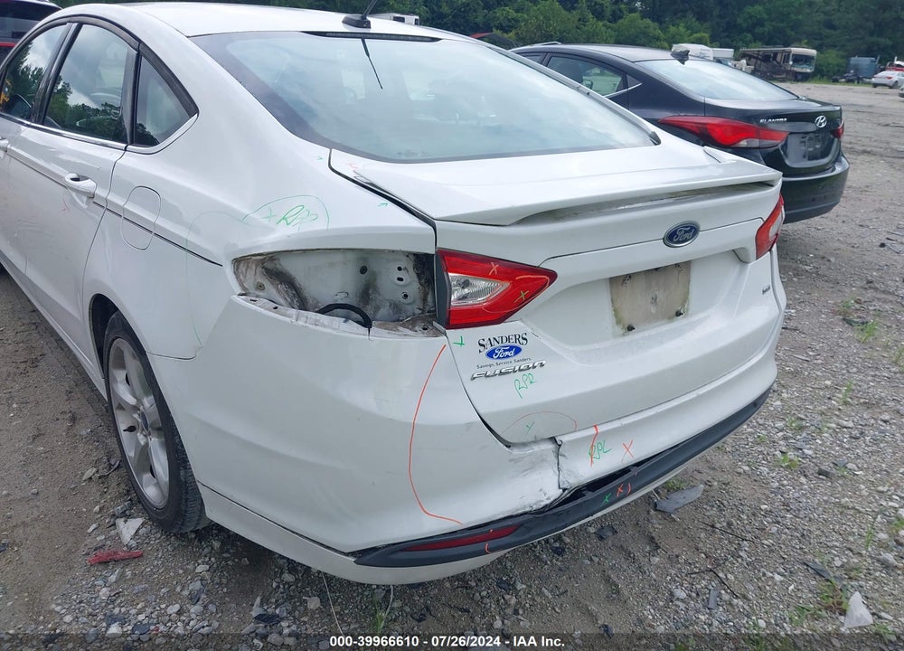 2015 FORD FUSION SE VIN: 3FA6P0H7XFR300831