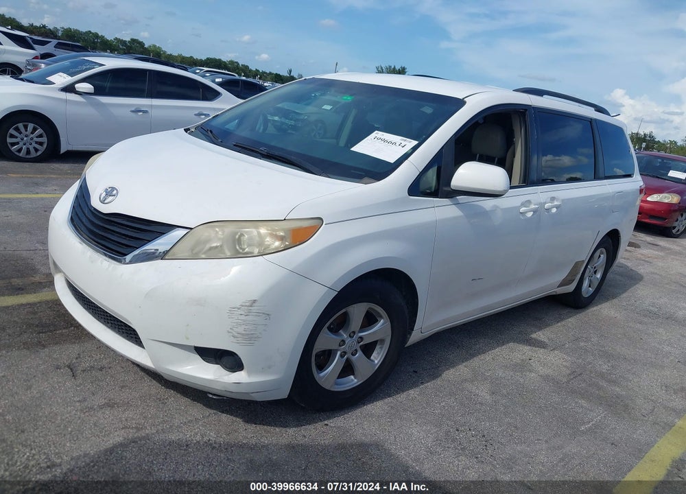 2011 TOYOTA SIENNA LE V6 VIN: 5TDKK3DC6BS113072