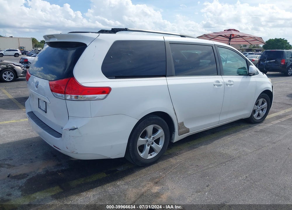 2011 TOYOTA SIENNA LE V6 VIN: 5TDKK3DC6BS113072