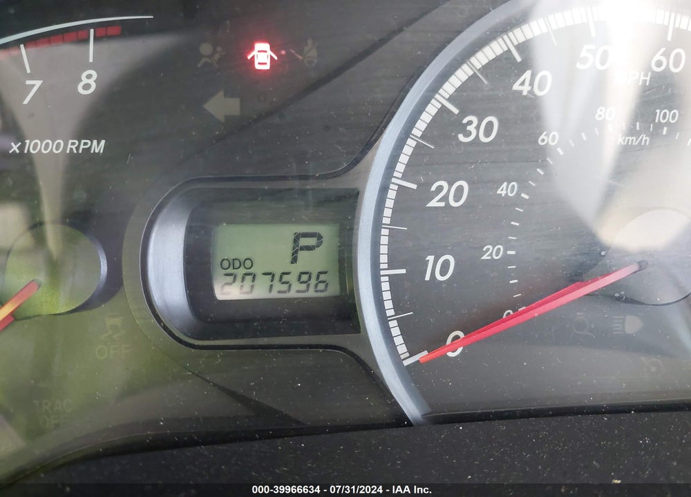 2011 TOYOTA SIENNA LE V6 VIN: 5TDKK3DC6BS113072