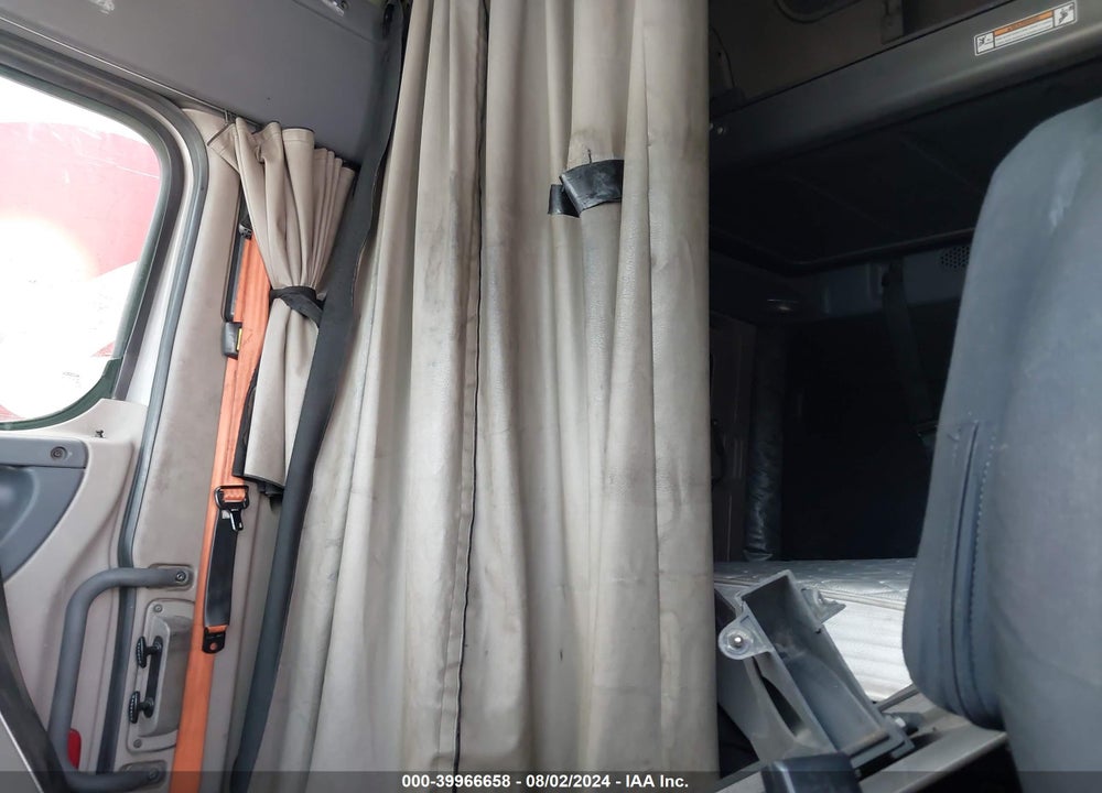 2013 FREIGHTLINER CASCADIA 125 VIN: 1FUJGLDR3DLBV3529