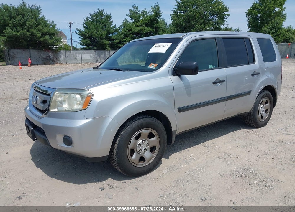 2010 HONDA PILOT LX VIN: 5FNYF4H27AB003687