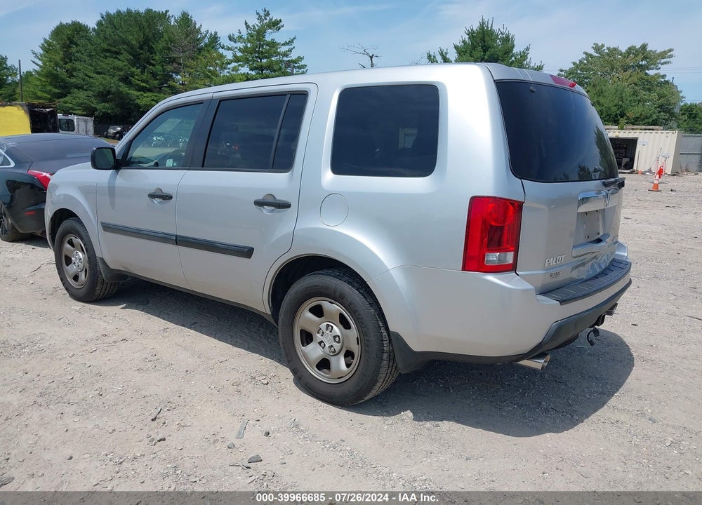 2010 HONDA PILOT LX VIN: 5FNYF4H27AB003687