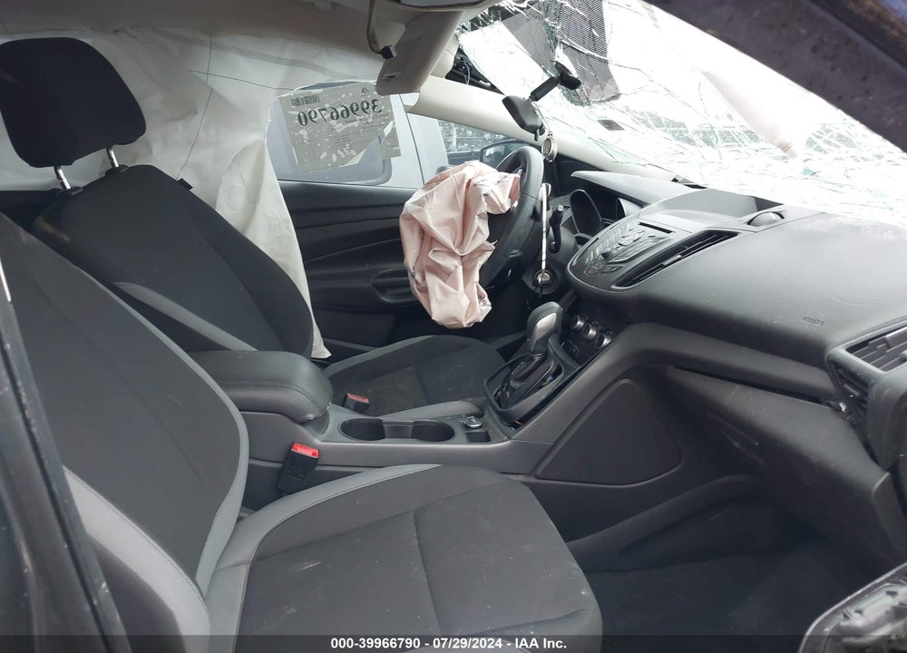 2014 FORD ESCAPE S VIN: 1FMCU0F78EUC15899