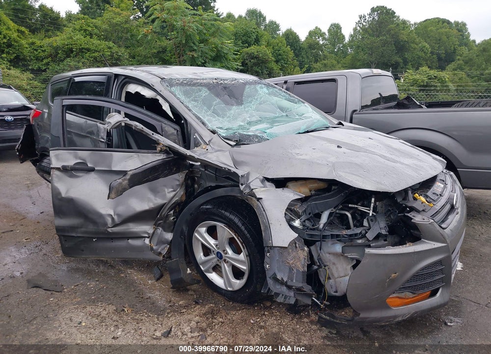 2014 FORD ESCAPE S VIN: 1FMCU0F78EUC15899