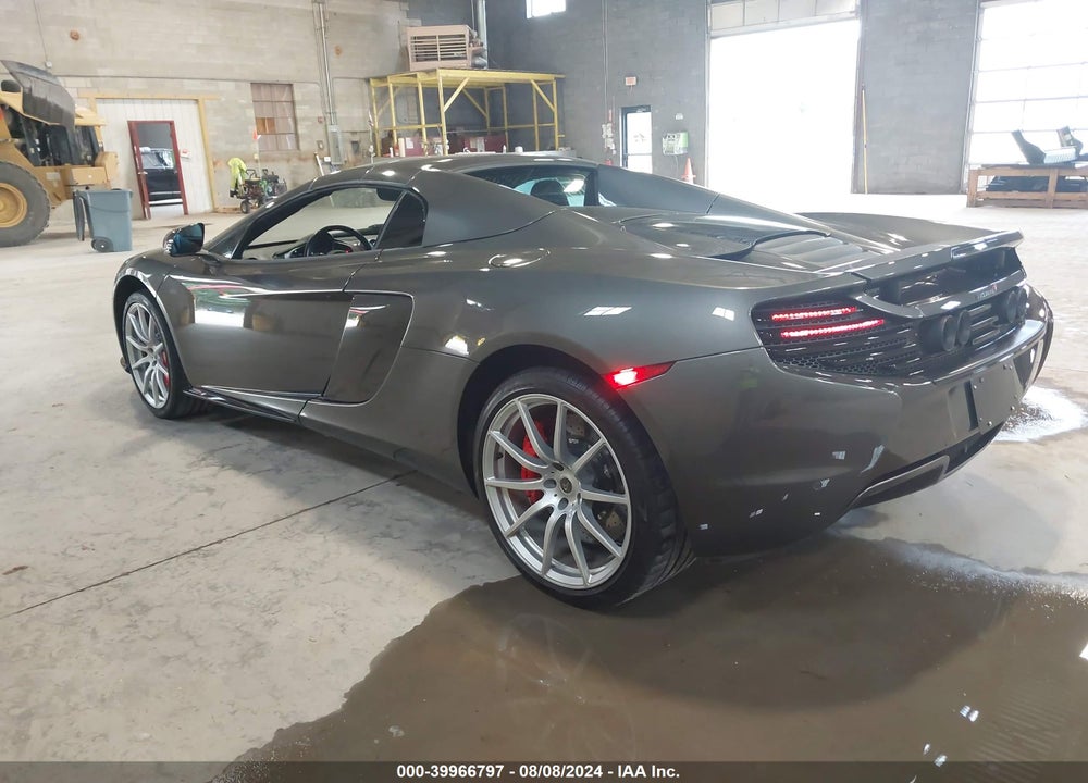 2016 MCLAREN 650S VIN: SBM11FAA2GW005856