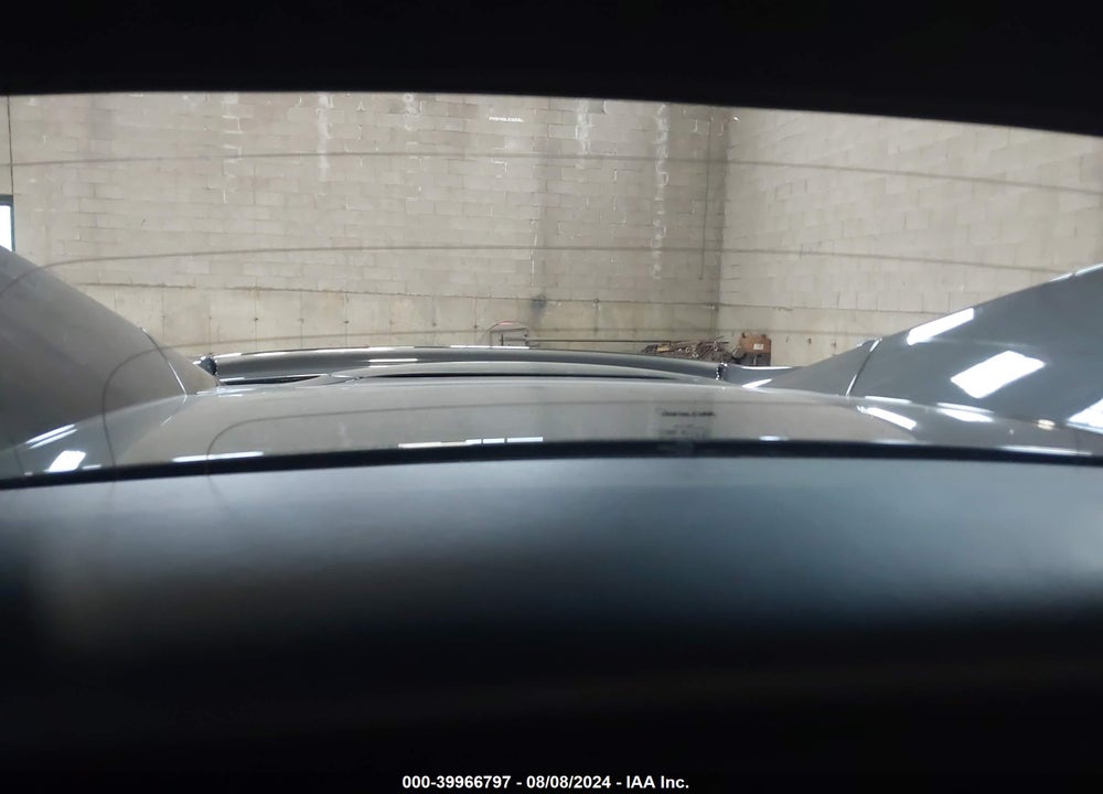 2016 MCLAREN 650S VIN: SBM11FAA2GW005856