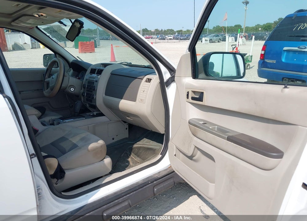 2008 FORD ESCAPE XLT VIN: 1FMCU03Z78KE64751