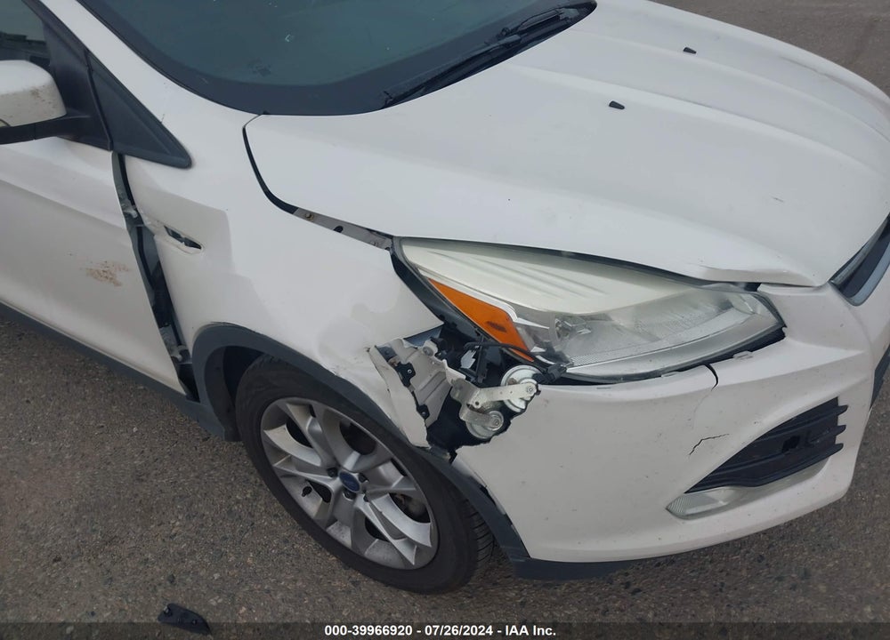 2015 FORD ESCAPE TITANIUM VIN: 1FMCU0J93FUA31531