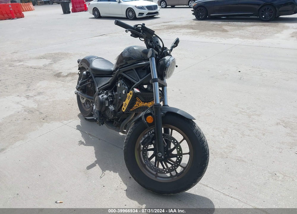 2024 HONDA CMX500 A VIN: MLHPC5649R5300131