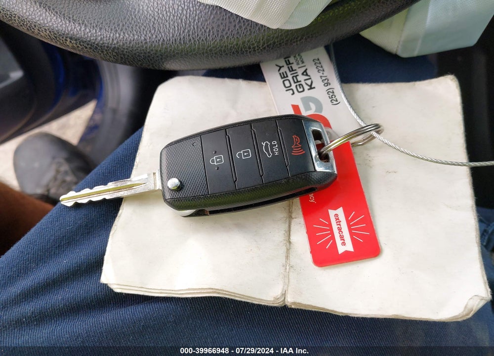2018 KIA FORTE LX VIN: 3KPFK4A76JE283262