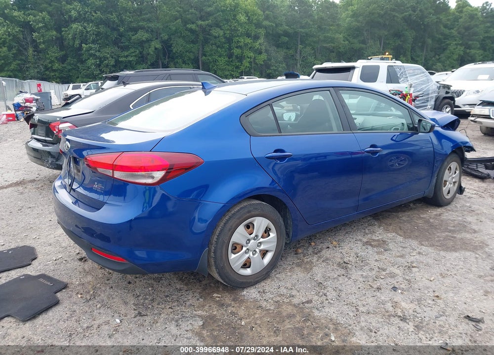 2018 KIA FORTE LX VIN: 3KPFK4A76JE283262