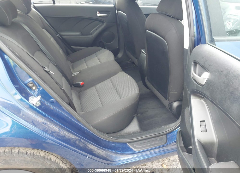 2018 KIA FORTE LX VIN: 3KPFK4A76JE283262