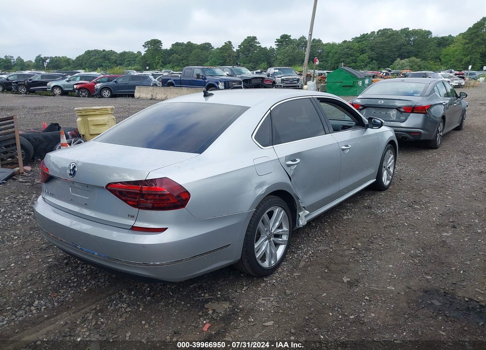 2018 VOLKSWAGEN PASSAT 2.0T SE VIN: 1VWBA7A30JC024920