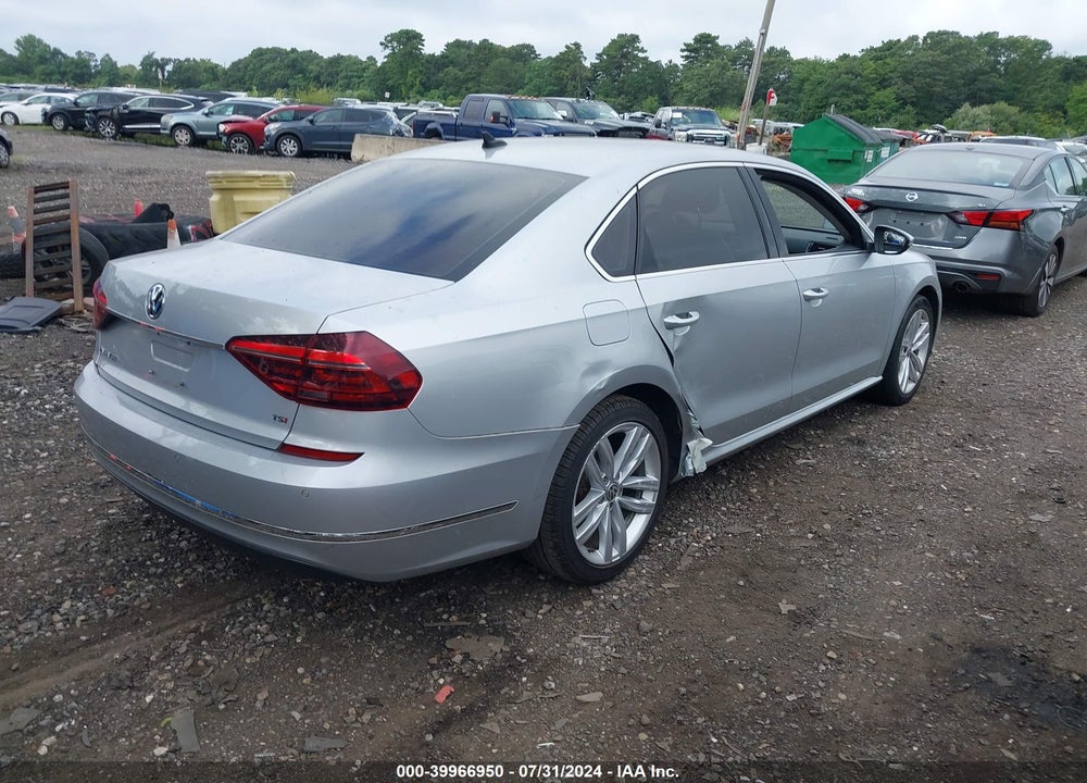 2018 VOLKSWAGEN PASSAT 2.0T SE VIN: 1VWBA7A30JC024920