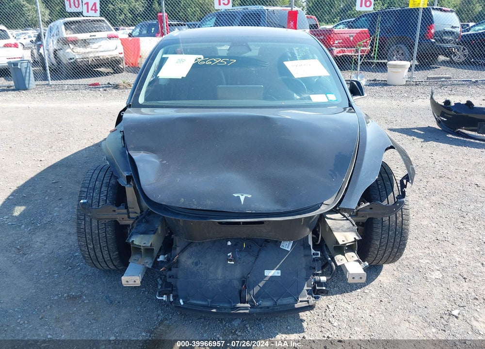 2018 TESLA MODEL 3 LONG RANGE/PERFORMANCE VIN: 5YJ3E1EB7JF103319