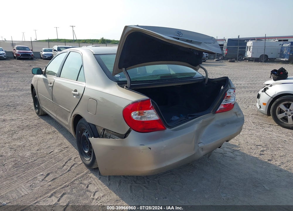 2004 TOYOTA CAMRY LE VIN: 4T1BE32K14U884258