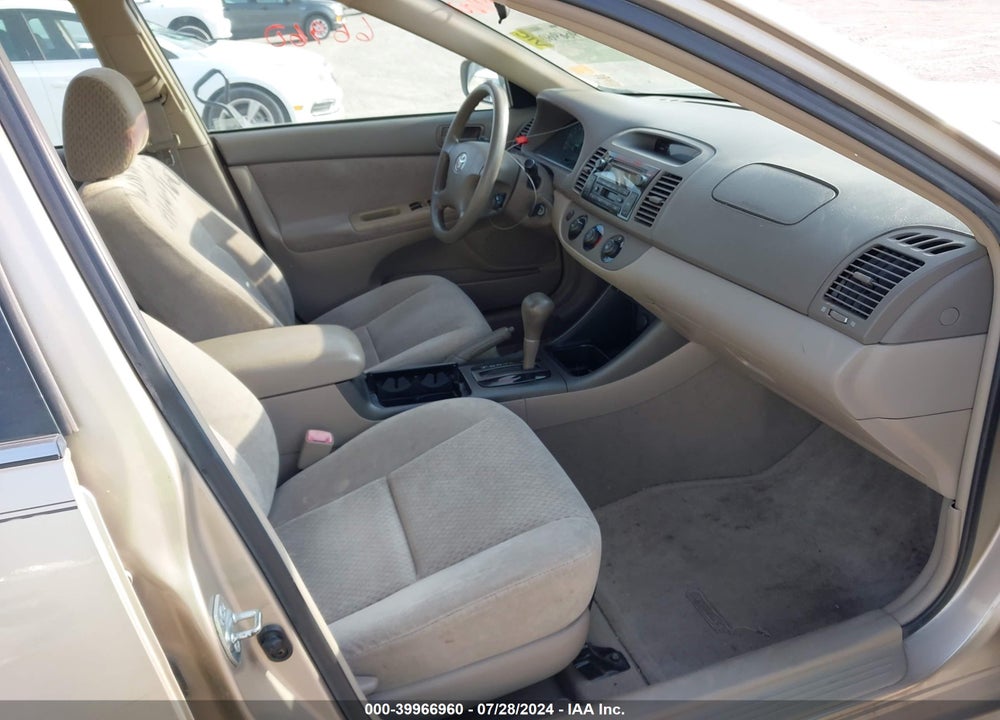 2004 TOYOTA CAMRY LE VIN: 4T1BE32K14U884258