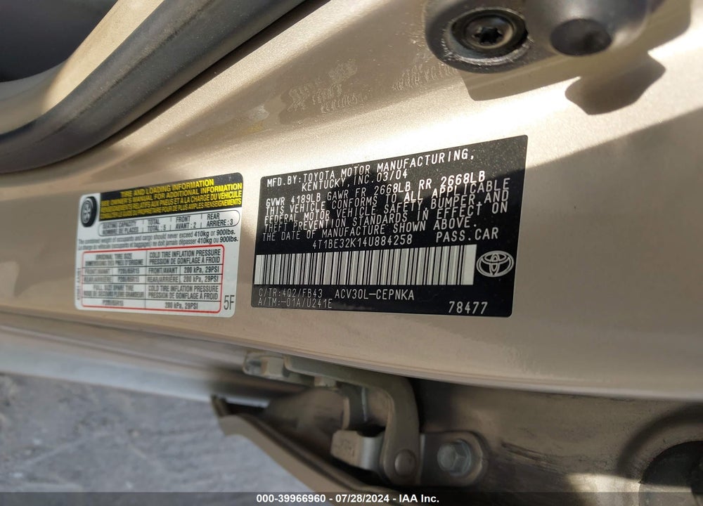 2004 TOYOTA CAMRY LE VIN: 4T1BE32K14U884258