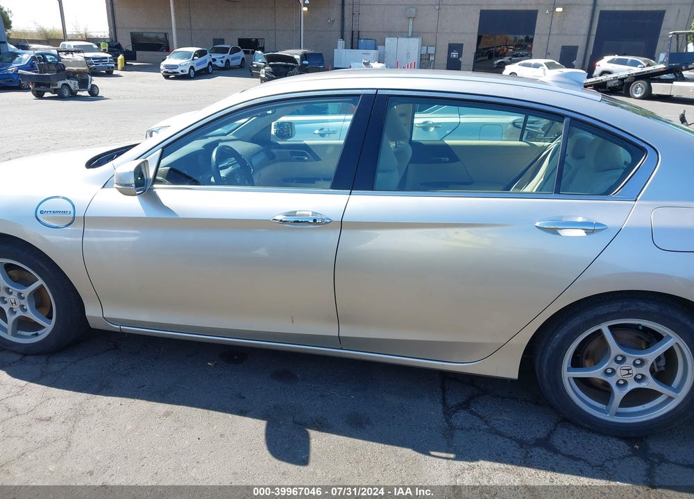 2014 HONDA ACCORD PLUG-IN HYBRID VIN: JHMCR5F72EC000378