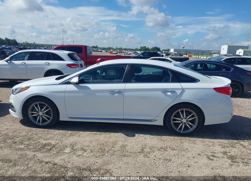 2015 HYUNDAI SONATA VIN: 5NPE34AB1FH120275
