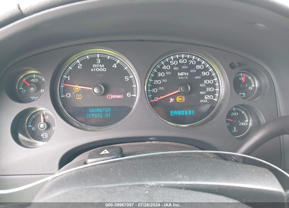 2008 CHEVROLET SUBURBAN 1500 LTZ VIN: 1GNFC16J98R197241