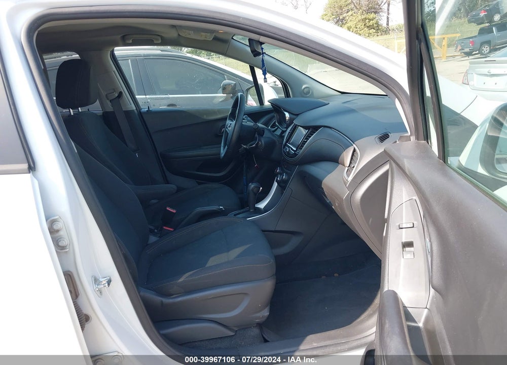2021 CHEVROLET TRAX FWD LS VIN: KL7CJKSB7MB301876