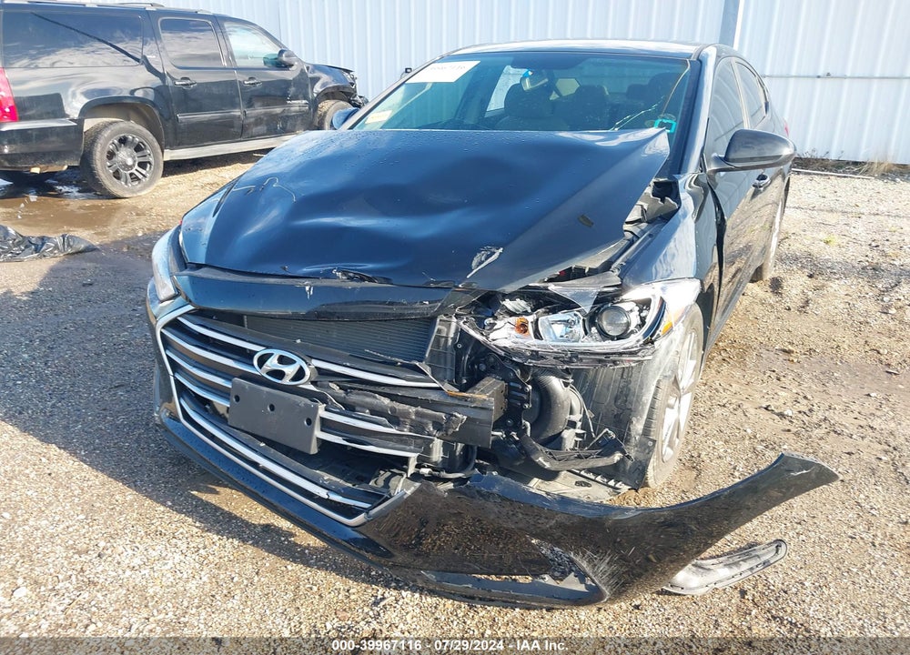 2017 HYUNDAI ELANTRA SE VIN: KMHD84LF4HU060381