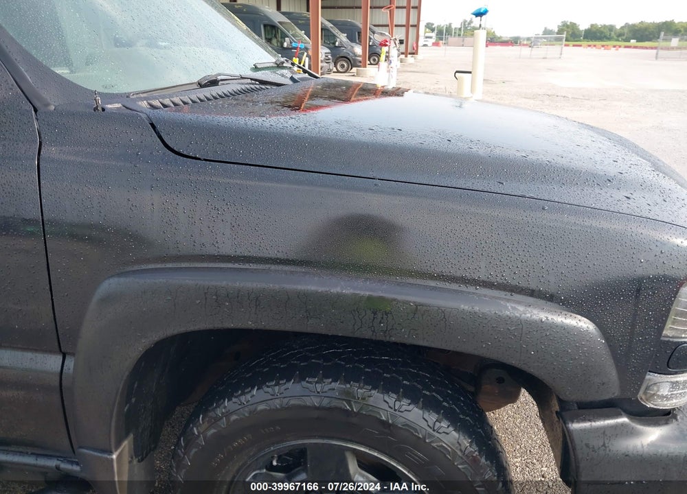 2005 CHEVROLET TAHOE Z71 VIN: 1GNEK13T75R251295