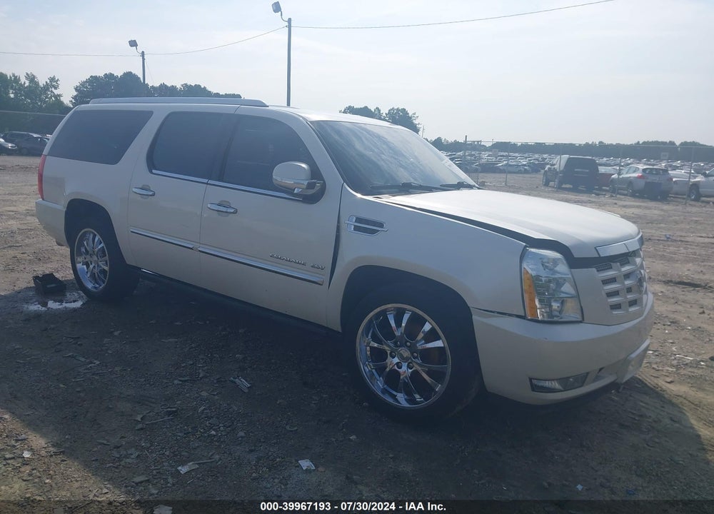 2013 CADILLAC ESCALADE ESV LUXURY VIN: 1GYS4HEF8DR152712