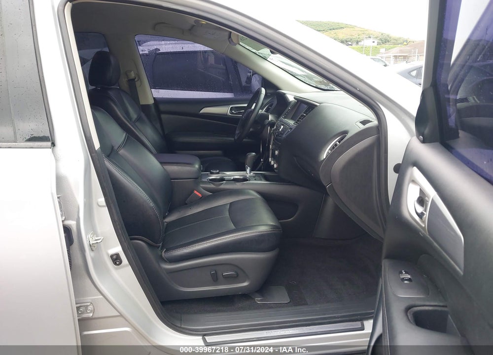 2019 NISSAN PATHFINDER SL VIN: 5N1DR2MM8KC630006