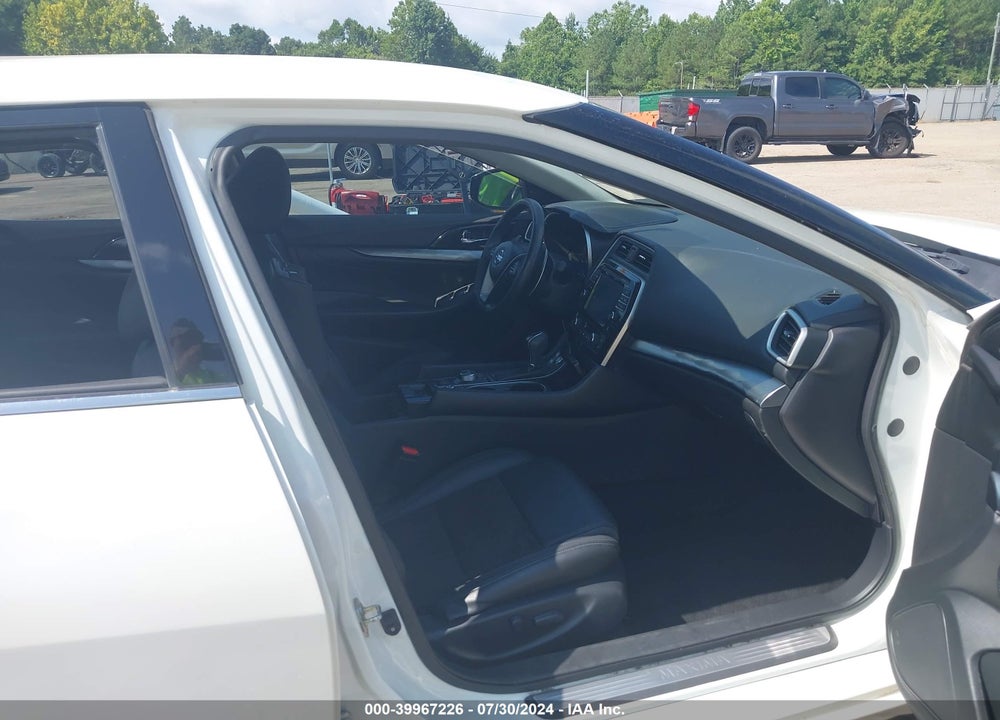2017 NISSAN MAXIMA 3.5 SR VIN: 1N4AA6AP1HC369613