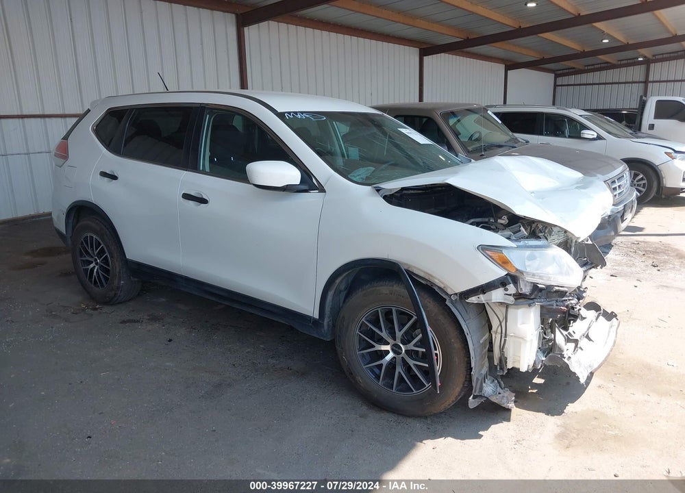 2016 NISSAN ROGUE S VIN: 5N1AT2MN2GC748136