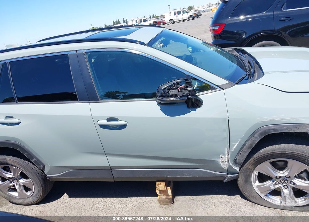 2022 TOYOTA RAV4 XLE VIN: 2T3W1RFV7NW229213