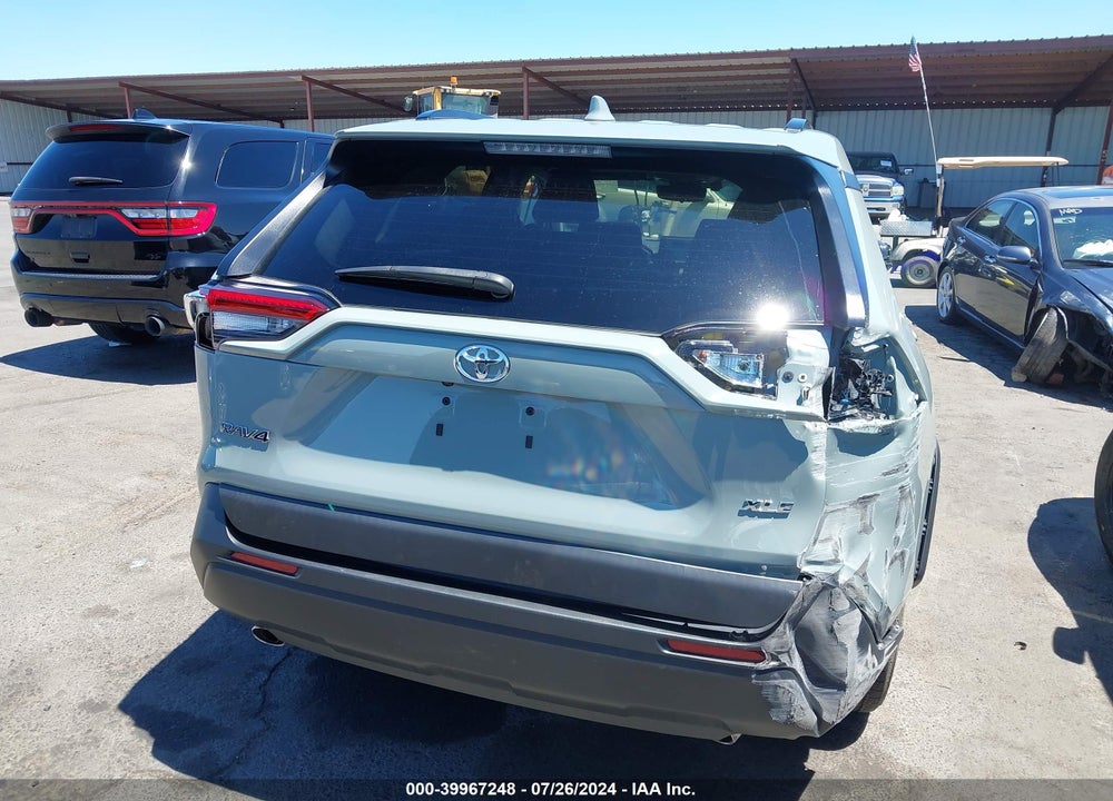 2022 TOYOTA RAV4 XLE VIN: 2T3W1RFV7NW229213