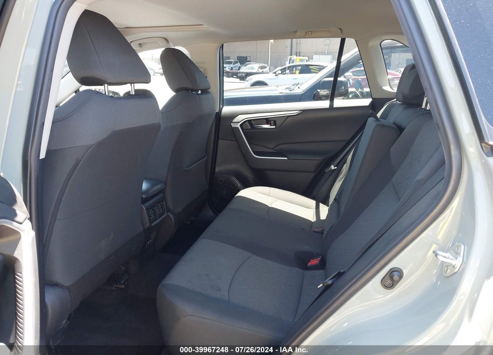 2022 TOYOTA RAV4 XLE VIN: 2T3W1RFV7NW229213