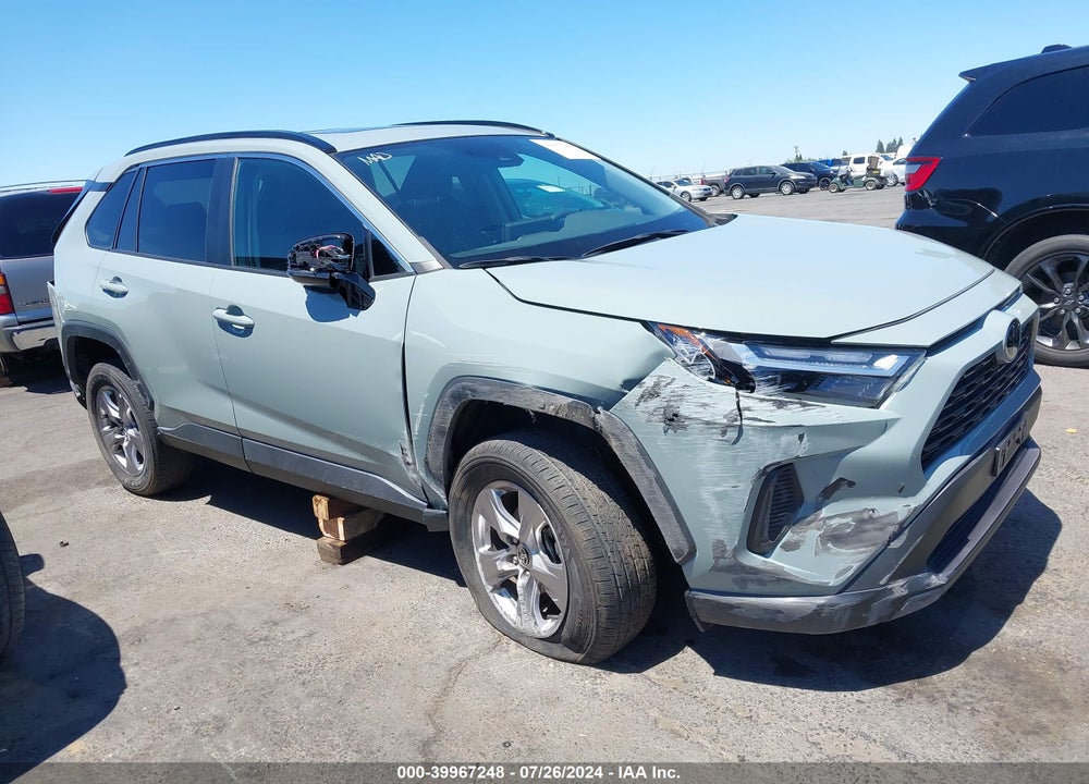 2022 TOYOTA RAV4 XLE VIN: 2T3W1RFV7NW229213