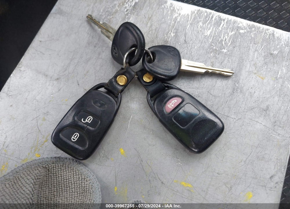 2008 HYUNDAI ACCENT SE VIN: KMHCN36C08U083396