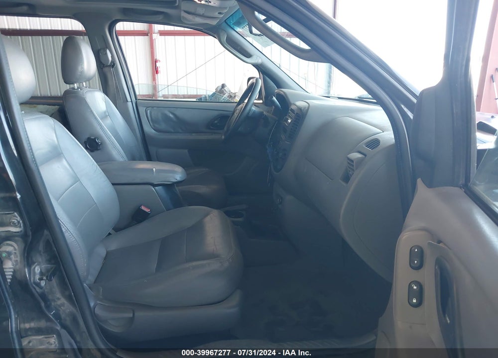 2002 FORD ESCAPE XLT VIN: 1FMYU04142KC60172