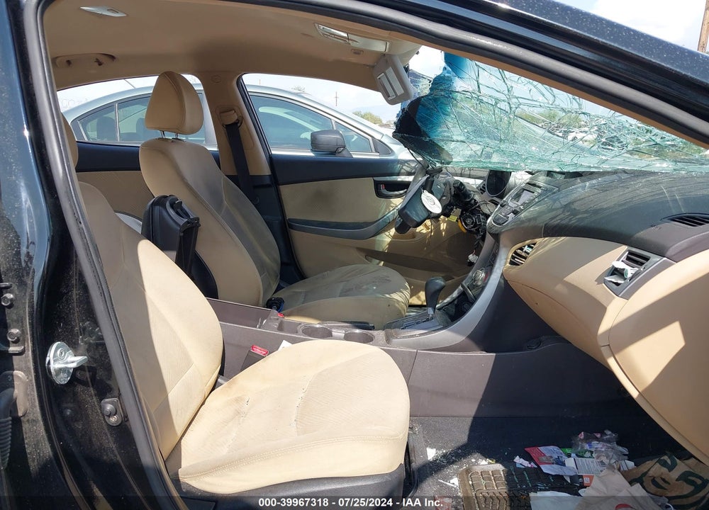 2013 HYUNDAI ELANTRA GLS VIN: KMHDH4AE3DU661852