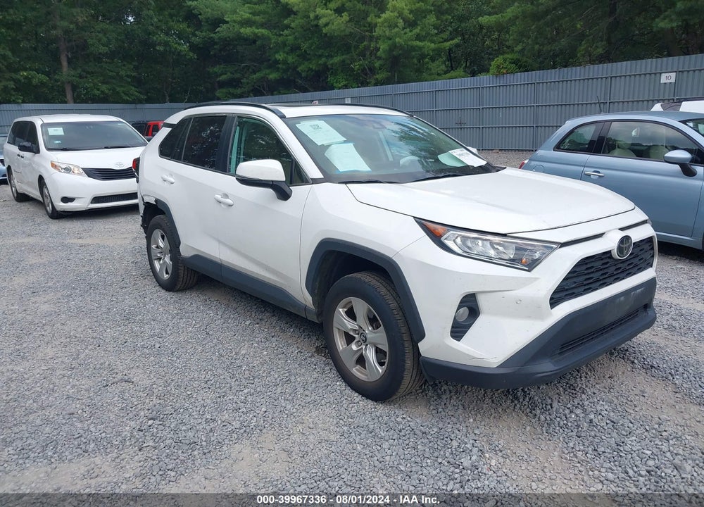 2019 TOYOTA RAV4 XLE VIN: 2T3P1RFV0KW033310