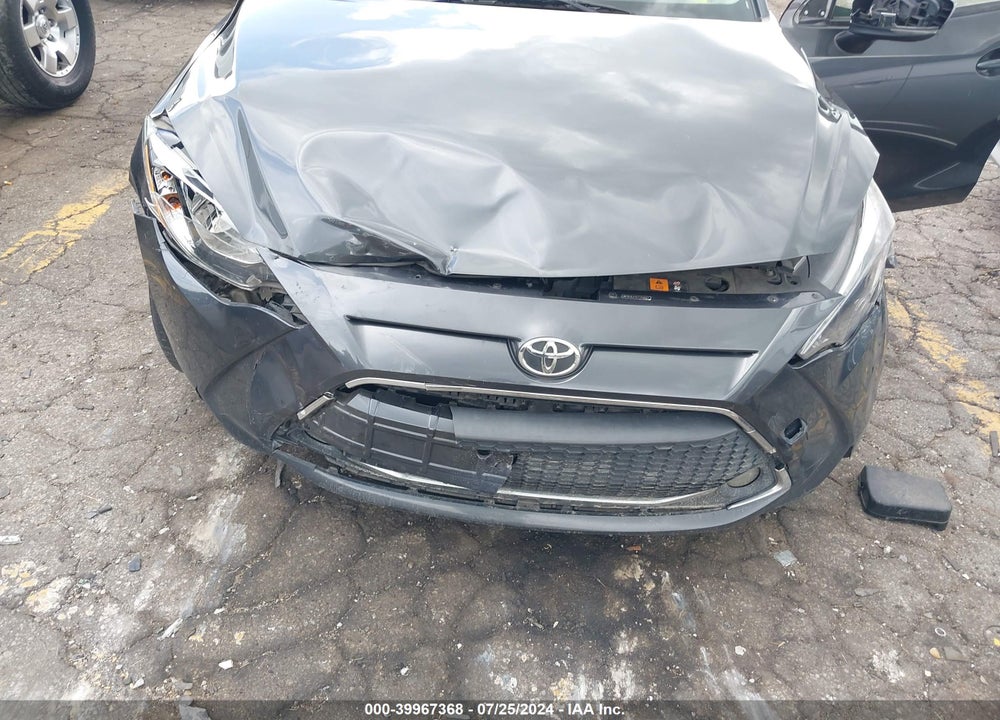 2020 TOYOTA YARIS LE VIN: 3MYDLBJV2LY708647