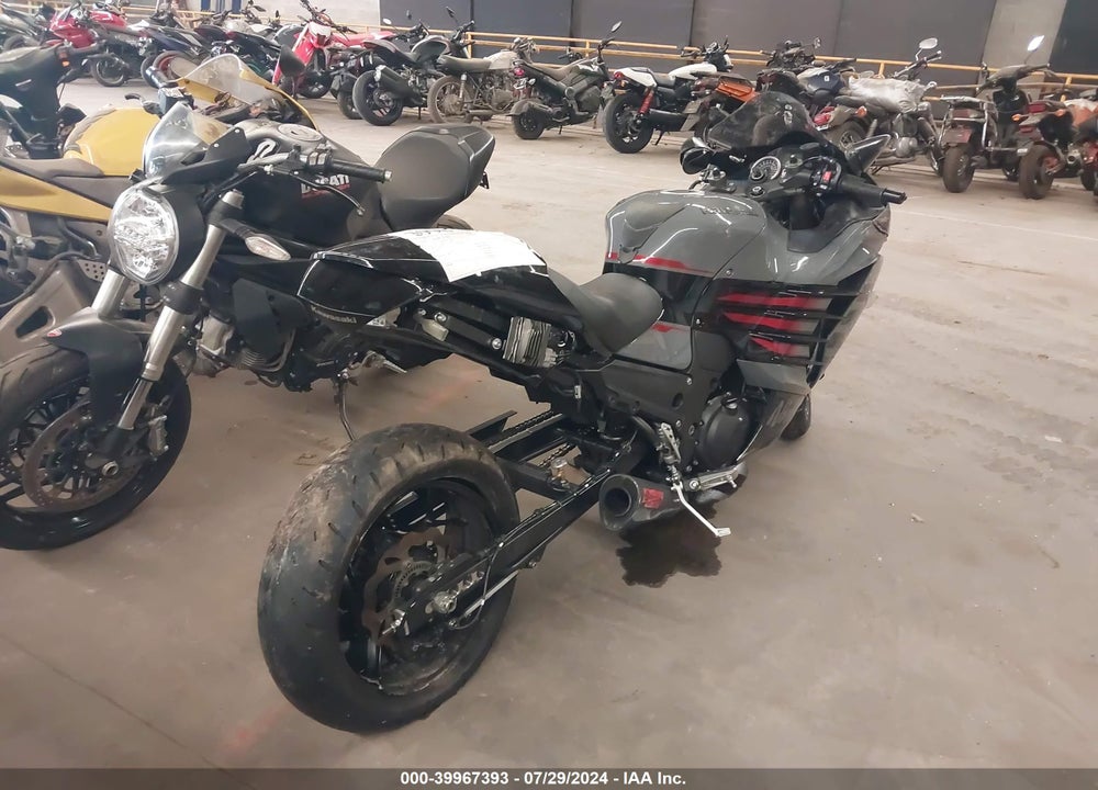 2022 KAWASAKI ZX1400 J VIN: JKBZXNJ13NA015784