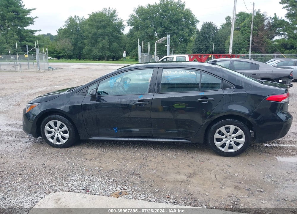 2022 TOYOTA COROLLA LE VIN: 5YFEPMAE6NP329320