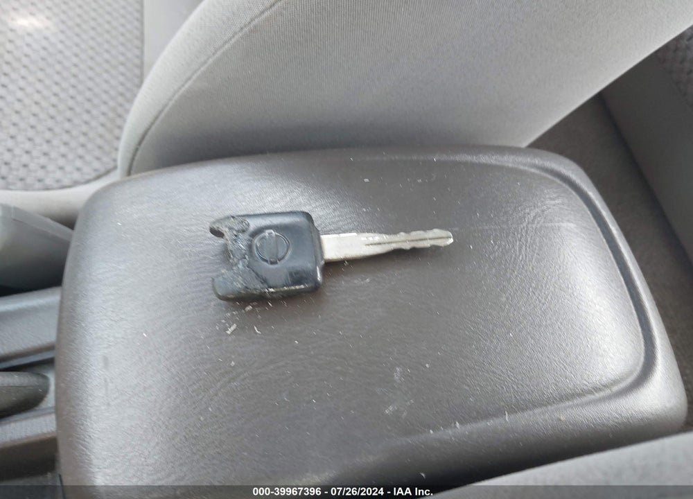 2004 NISSAN SENTRA VIN: 3N1CB51D04L865293