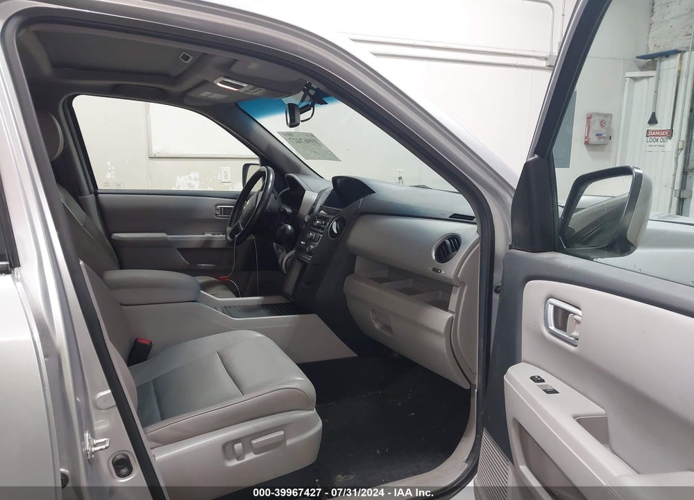 2012 HONDA PILOT EX-L VIN: 5FNYF4H51CB058584