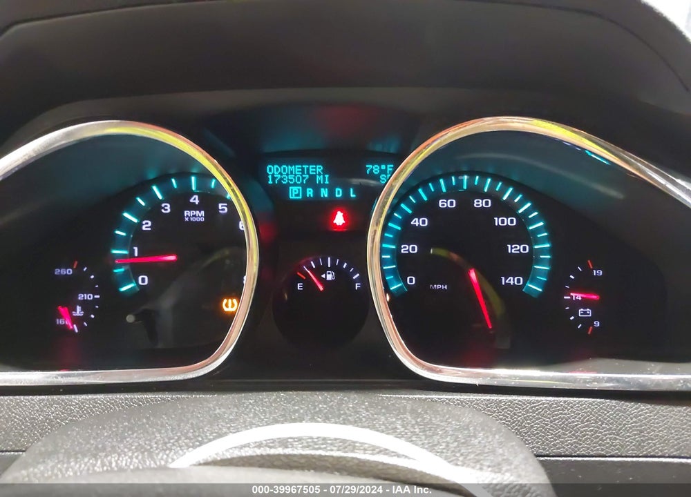 2010 CHEVROLET TRAVERSE LT VIN: 1GNLRFED9AS117400