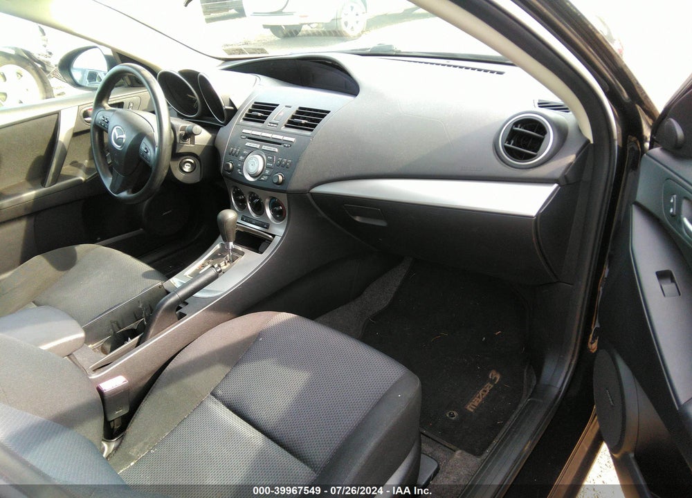 2011 MAZDA 3 I TOURING VIN: JM1BL1VGXB1394115