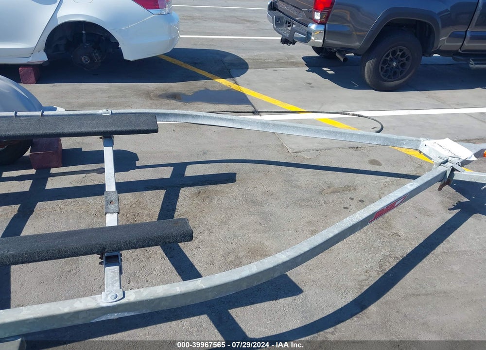2003 EZ LOADER BOAT TRAILER VIN: 1ZEWABKB63A026485